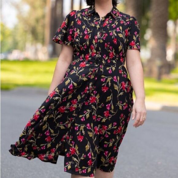 nanette Lepore Black Dress with Red Floral Design size 6 - Picture 1 of 7
